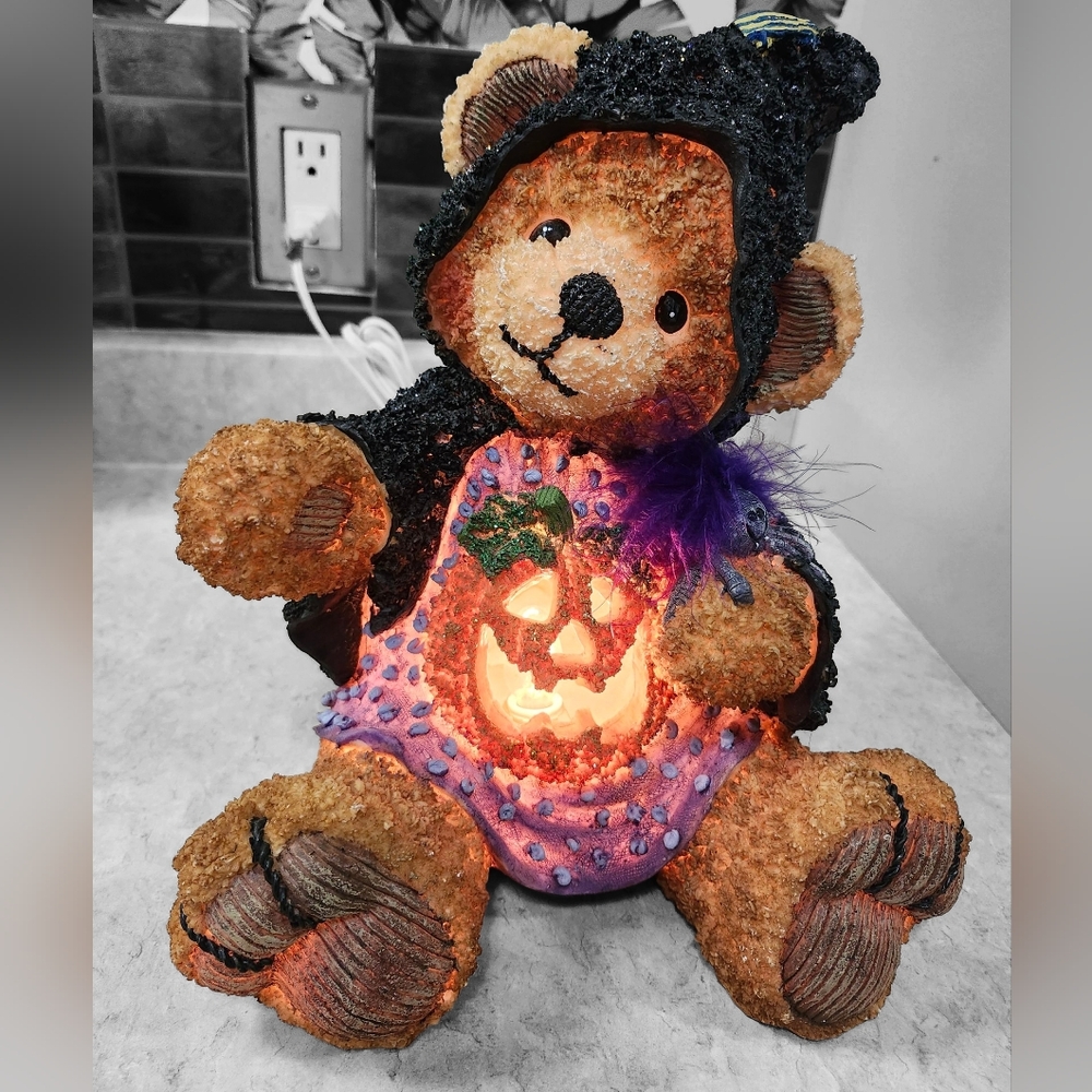 Vintage 80s Halloween Jack O’Lantern Pumpkin Dan Dee Bear Trick or Treat Light